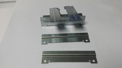 定制顯示器專用非標沖壓件 屏壓片的價格、廠家及產品詳情